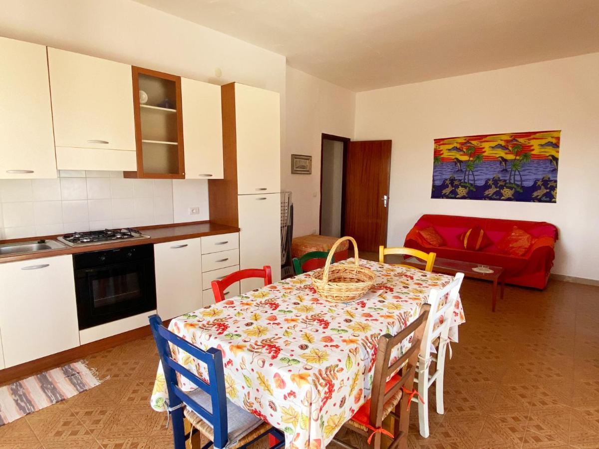 I Fenicotteri - Appartamenti Sul Mare Calasetta Kültér fotó