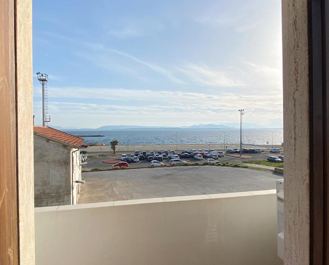 I Fenicotteri - Appartamenti Sul Mare Calasetta Kültér fotó