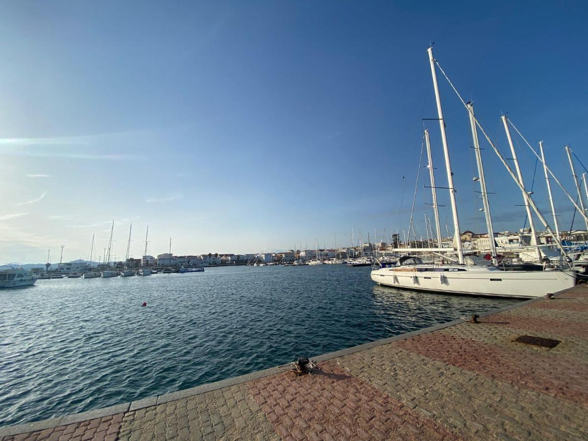 I Fenicotteri - Appartamenti Sul Mare Calasetta Kültér fotó