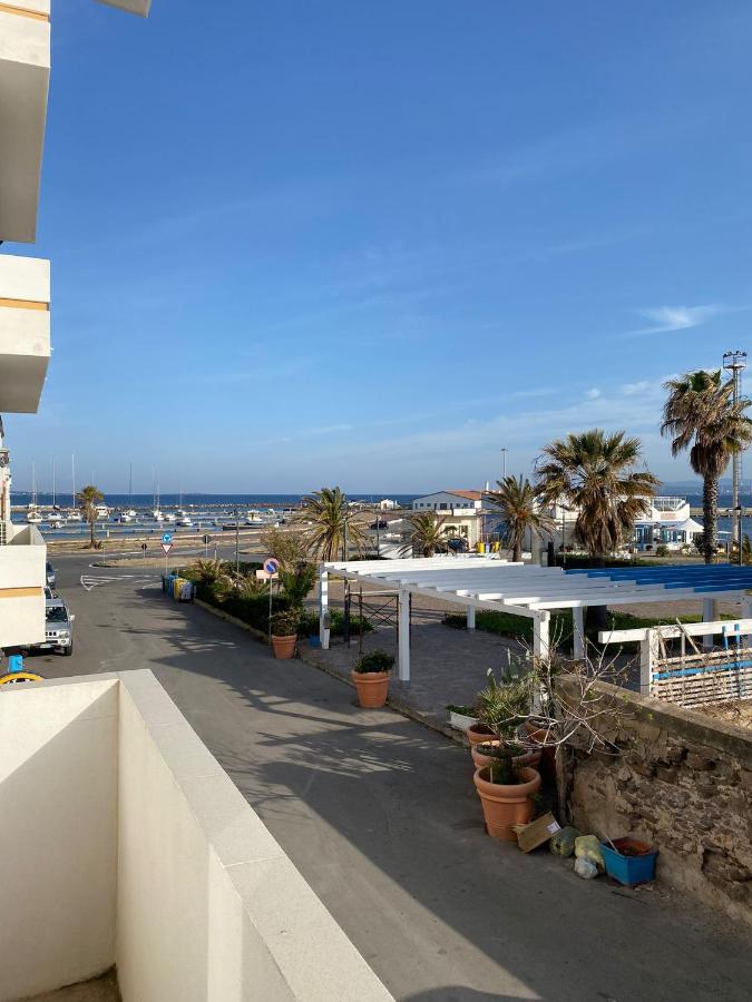 I Fenicotteri - Appartamenti Sul Mare Calasetta Kültér fotó