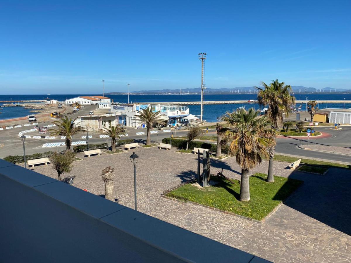 I Fenicotteri - Appartamenti Sul Mare Calasetta Kültér fotó